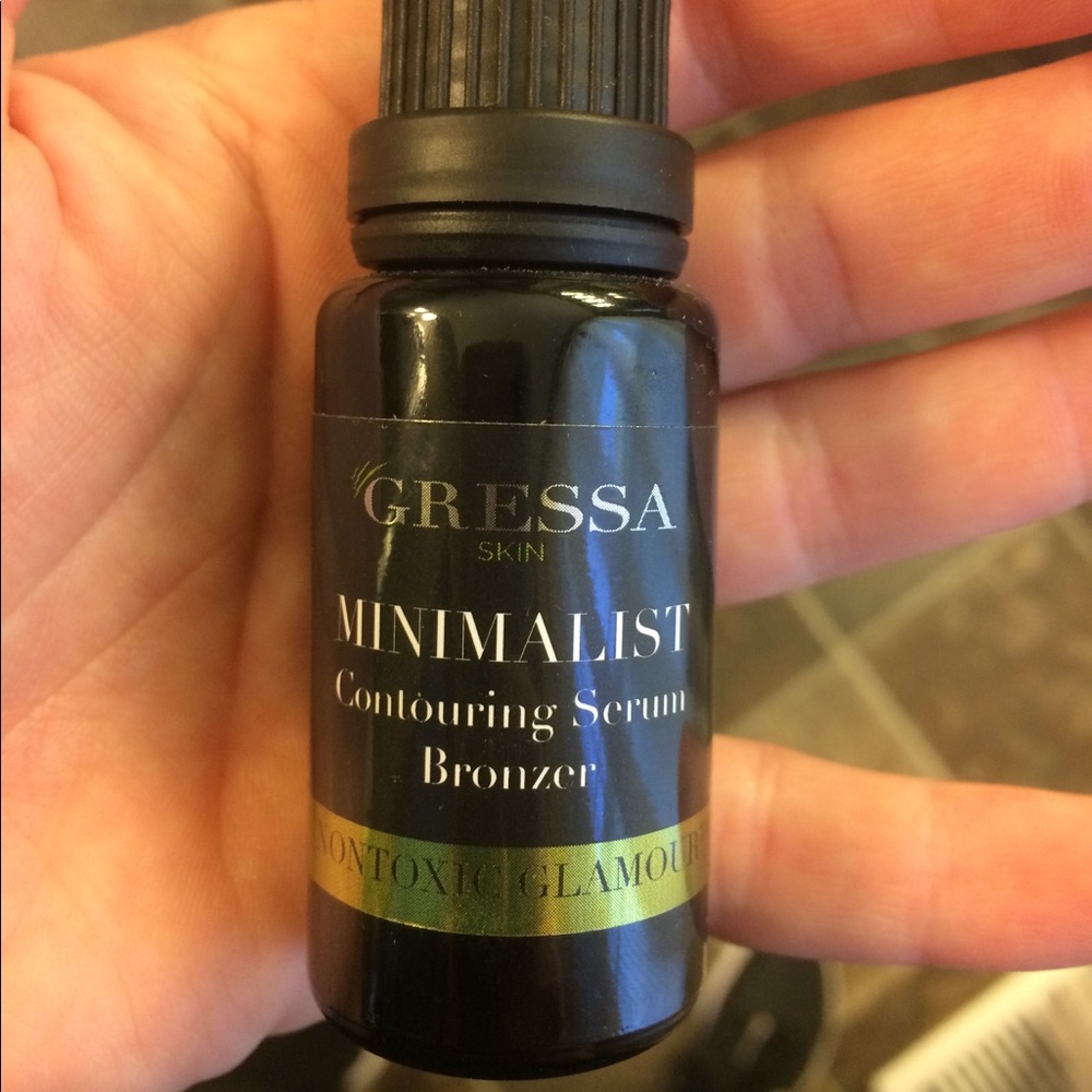 Gressa Minimalist Contouring Serum Bronzer